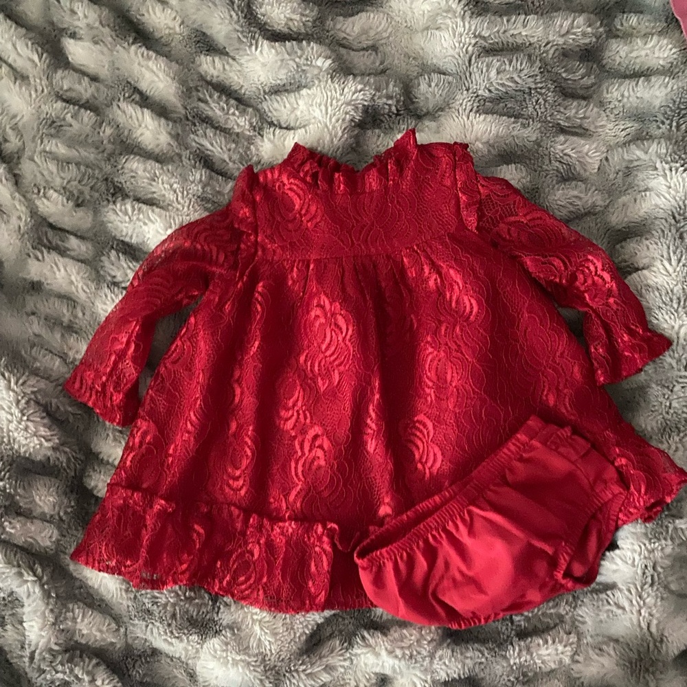 Infant Xmas dress size 6-9 months